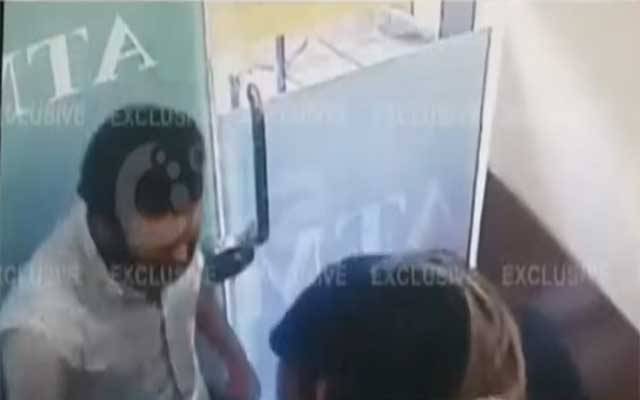 اے ٹی ایم میں شہری کو لوٹنے کی واردات ناکام