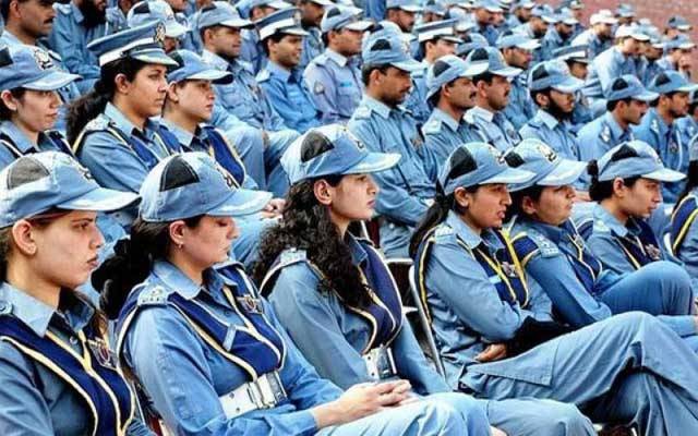 ٹریفک وارڈنز کیلئے ترقی کی نئی راہیں کھل گئیں