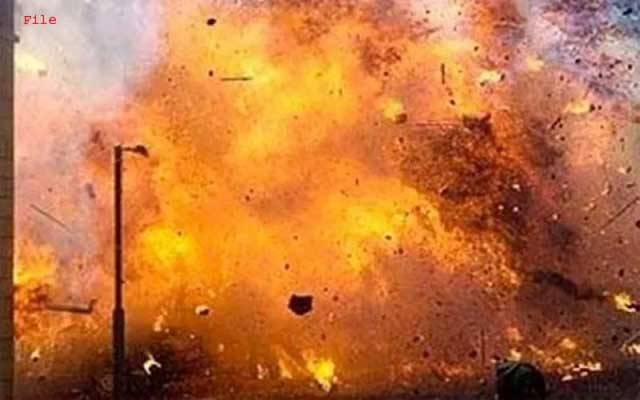 لاہور کی معروف شاہراہ پر دھماکہ، 5 افراد زخمی