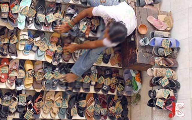 داتا دربار میں زائرین کے جوتوں کی حفاظت کا ٹھیکہ کروڑوں میں نیلام