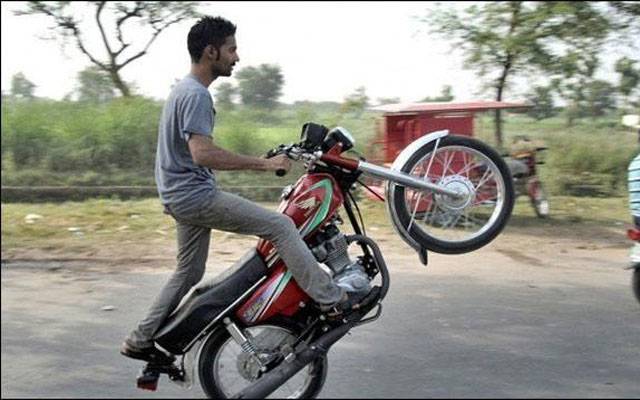 ون ویلنگ کا شوق دو نوجوانوں کی جان لے گیا