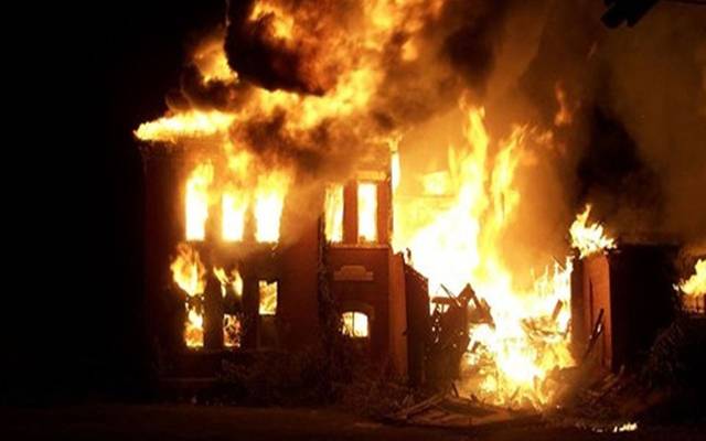 سمن آباد آتشزدگی کا واقعہ، لاکھوں کا سامان جل کرخاکستر