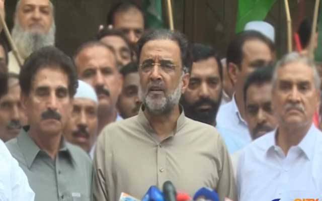 ’’حکومت اپنا رویہ بدلے یا پھر گھر جائے‘‘