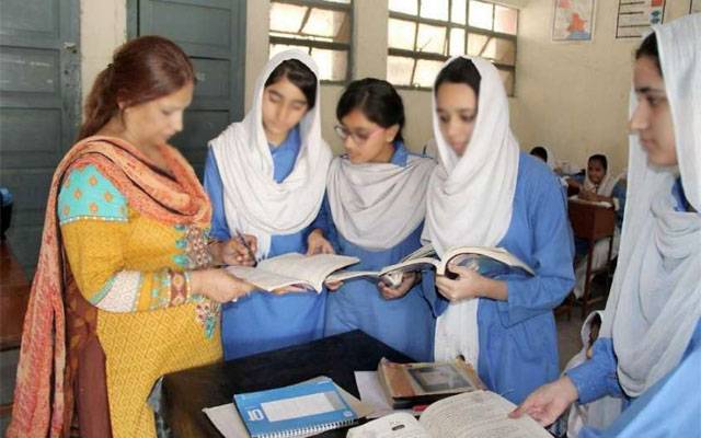 اساتذہ کی موجیں لگ گئیں