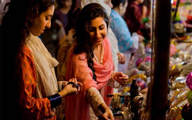 خوشی کا کوئی بھی تہوار، صنف نازک کے حسن وزیبائش کے بغیرادھورا