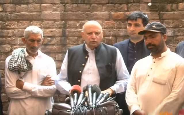 گورنر پنجاب میڈیا سے گفتگو کے دوران آبدیدہ ہو گئے