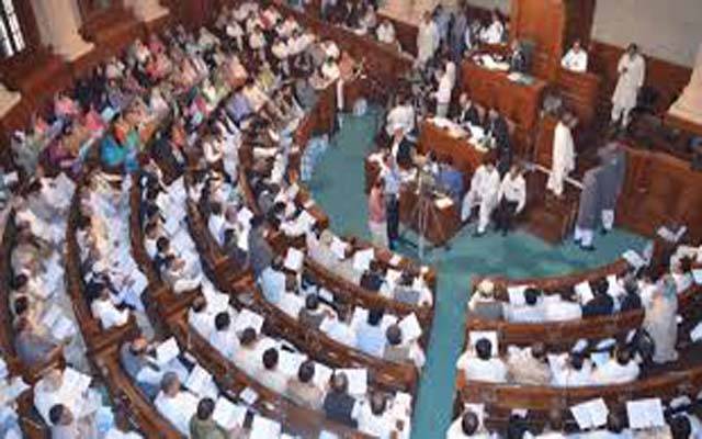 پنجاب اسمبلی اجلاس، ارکان کو بلانے کیلئے گھنٹیاں بجنے لگیں
