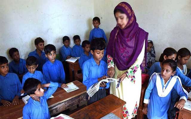 محکمہ سکول ایجوکیشن کا بڑا فیصلہ، اساتذہ کی شامت آگئی
