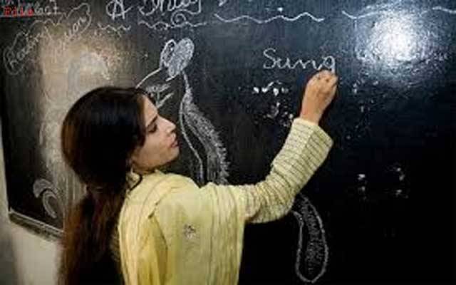اساتذہ کو ٹائم سکیل دینے کا نوٹیفکیشن جاری 