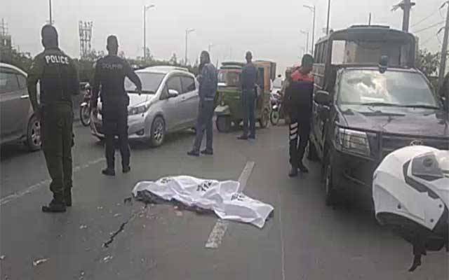کلمہ چوک فلائی اوور پر افسوسناک ٹریفک حادثہ