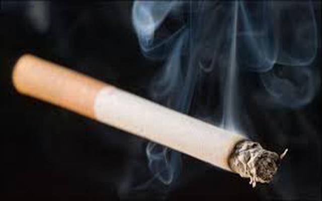 ضلعی انتظامیہ طلبہ کو سگریٹ فروخت پر پابندی پر عملدرآمد کروانے میں ناکام