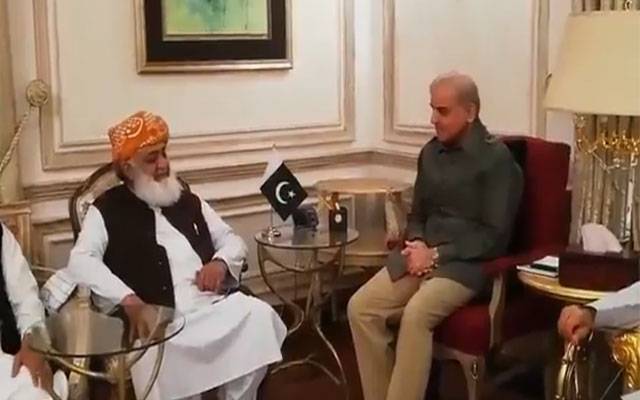 مولانا فضل الرحمن کی شہباز شریف سے ملاقات، اندرونی کہانی سامنے آگئی
