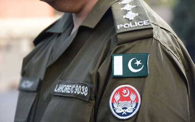 قانون کے رکھوالے ہی قانون پامال کرنے لگے