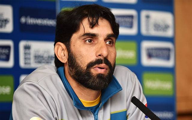 ہیڈ کوچ مصباح الحق نے سری لنکا سے شکست کی ذمہ داری قبول کرلی