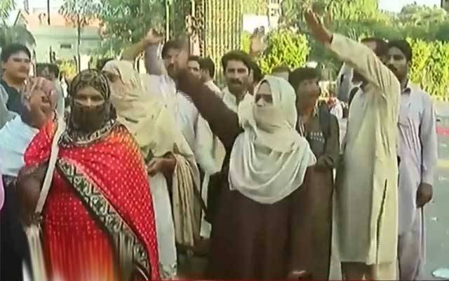 محکمہ صحت کے ملازمین کا دھرنا ختم کرنے کا اعلان