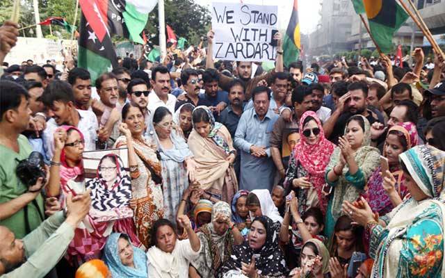 حکومت کی مشکلات میں اضافہ، پیپلز پارٹی نے الیکشن کمیشن سے اہم مطالبہ کردیا