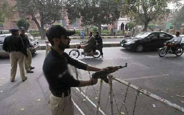لاہور میں پولیس ناکے ختم کرنے کا فیصلہ