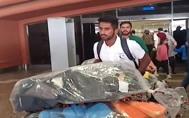 ہالینڈ کے ہاتھوں شکست کے بعد قومی ہاکی ٹیم وطن واپس پہنچ گئی