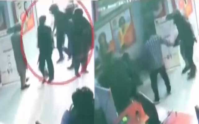 ڈاکوؤں نے فرنچائزز کو اپنا شکار بنانا شروع کر دیا