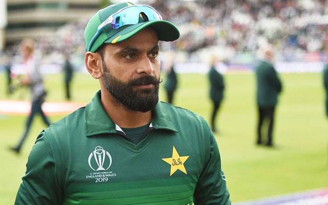 اثاثے چھپانے پر کرکٹر محمد حفیظ کو شوکاز نوٹس جاری