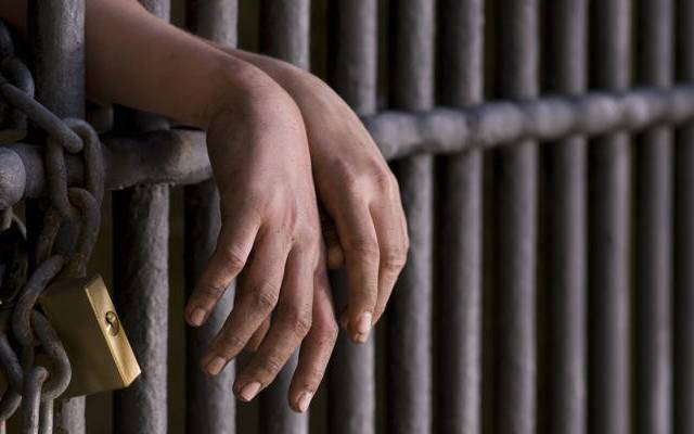 میاں نواز شریف کی ضمانت کے بعد10ہزار قیدیوں کی رہائی کا معاملہ