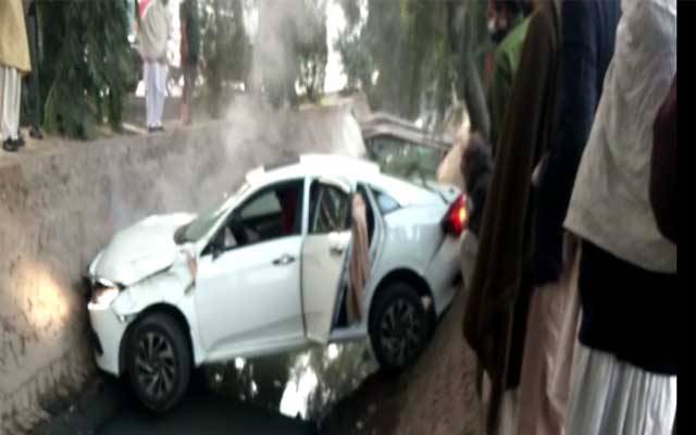 جو ہر ٹاؤن میں ٹریفک حادثہ، 2 افراد زخمی