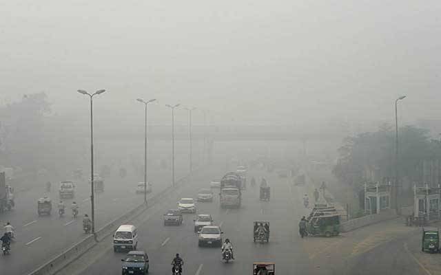 لاہور کی فضا بدستور آلودہ، اے کیو آئی کی شرح276 ریکارڈ