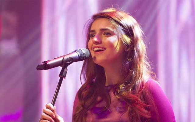 مومنہ مستحسن کا نیا پنجابی گانا ریلیز