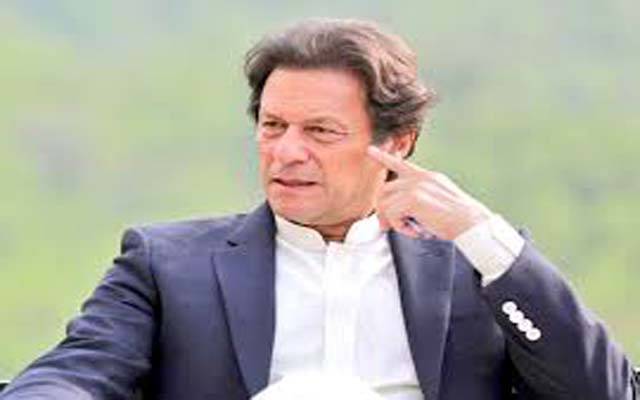 وزیراعظم عمران خان ایک روزہ دورے پر لاہور پہنچ گئے