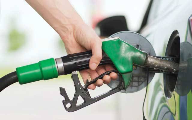عوام کیلئے خوشخبری، پٹرول سستا ہوگیا
