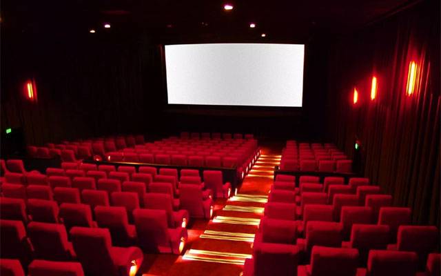 نئی فلموں کا بحران، سینما گھر بند