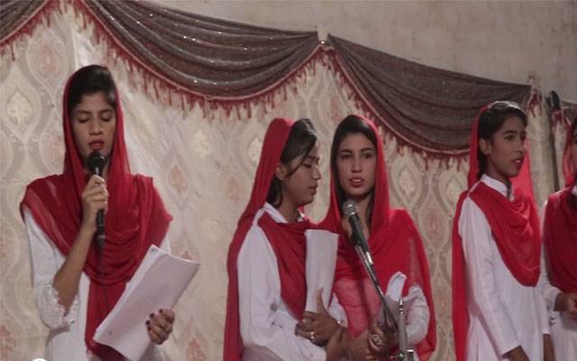 دسمبر شروع ہوتے ہی کرسمس کی خوشیوں کا آغاز