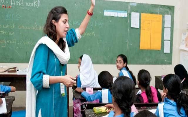 اساتذہ کا نیا یونیفارم متعارف