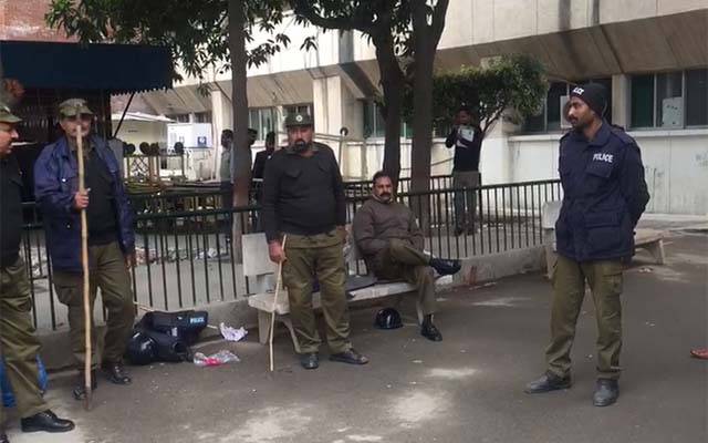 ہسپتال پر وکلاء کے دھاوے کے بعد تمام ہسپتالوں کی سکیورٹی سخت کردی گئی