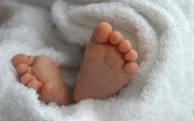 لیڈی ایچیسن ہسپتال کے ڈاکٹرز کی مبینہ غفلت سے بچہ جاں بحق