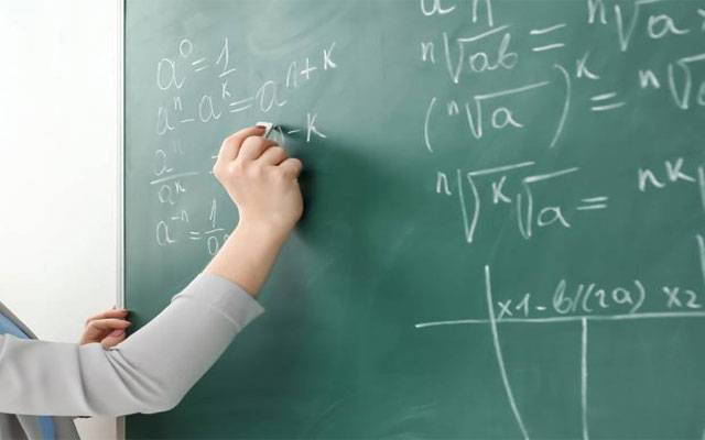 انٹرمیڈیٹ کے خراب نتائج پر لاہور کے 30 اساتذہ سے جواب طلب