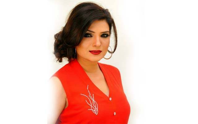 انسان کو اپنی غلطیوں سے سیکھنا چاہیے:  فلم سٹار ریشم
