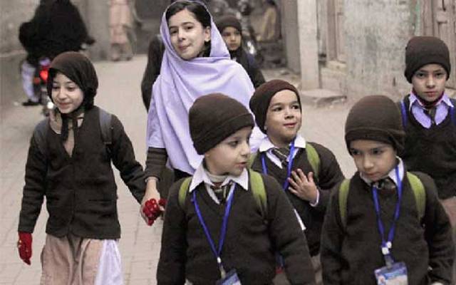 بچوں کے سکولز کھلنے پر والدین کا اظہارتشویش