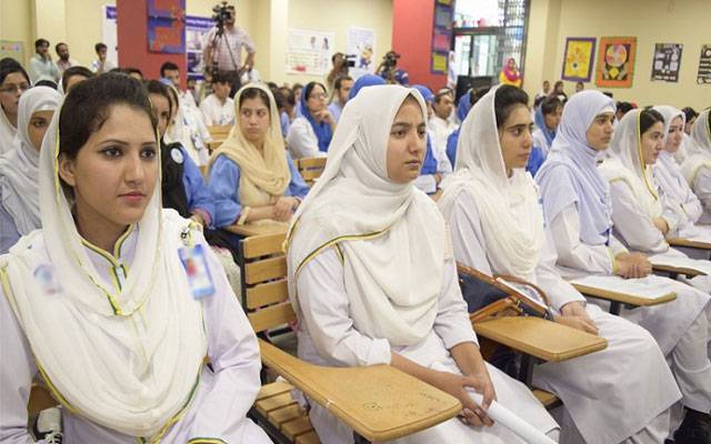 سرکاری نرسنگ سکول ویران پڑگئے