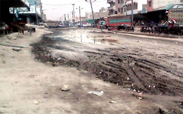 کاچھا منڈی میں بارش کے بعد گندگی کے ڈھیر، ضلعی انتظامیہ بے خبر