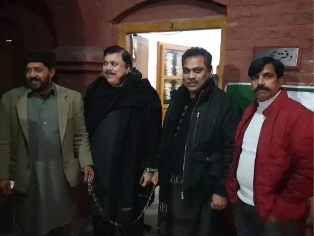 اوور سیز پاکستانی کا رقبہ ہتھیانے والے سگے بھائی گرفتار