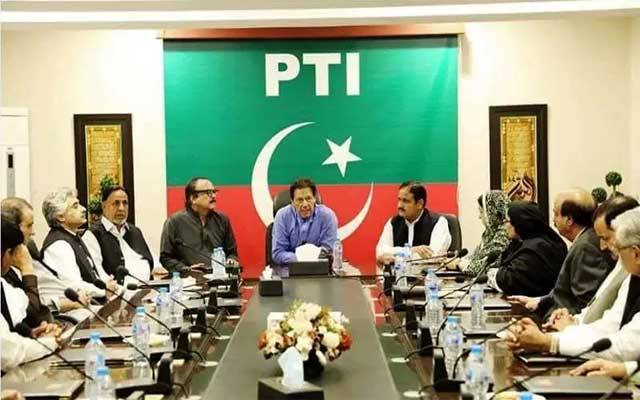 پی ٹی آئی حکومت نے اپنوں کو نوازنے کے ریکارڈ توڑ دیئے