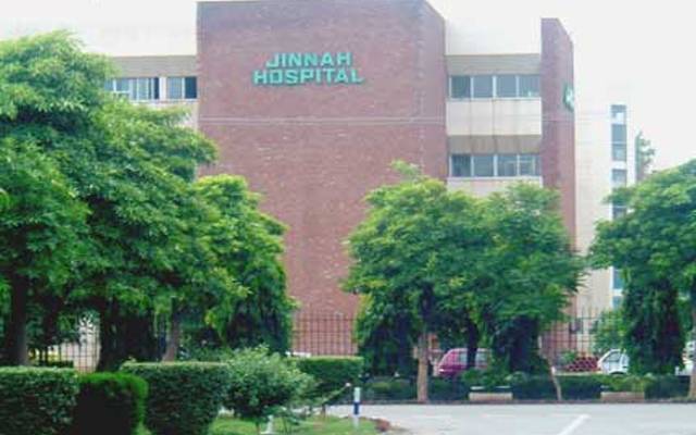 جناح ہسپتال میں نئی لفٹوں کا افتتاح