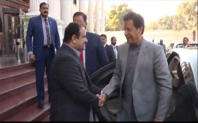 وزیراعظم عمران خان کا لاہور میں مصروف دن