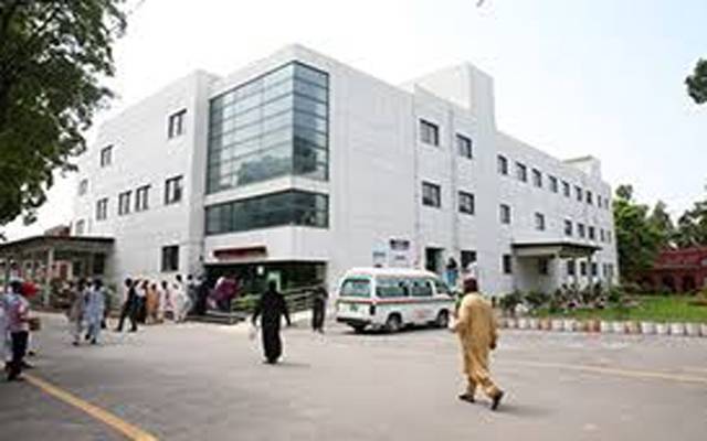 دل کے مریض کو پی آئی سی ہی کیوں آنا پڑتا ہے ؟عدالت نے سوال اٹھا دیا