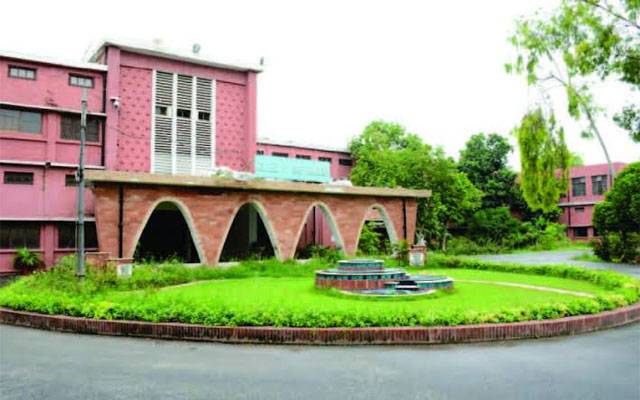 نئے پاکستان میں یونیورسٹیاں بھی فنڈز سے محروم