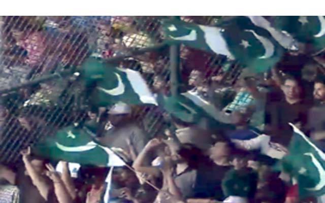 پی ایس ایل کے چوتھے ایڈیشن کی طرح اس بار بھی شہریوں کو کا ترانہ پسند نہ آیا