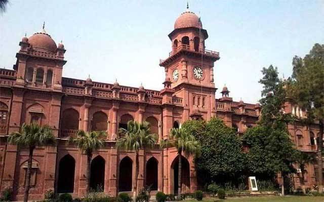 پروفیسرز سرکاری سکالرشپس لے کر مفرور
