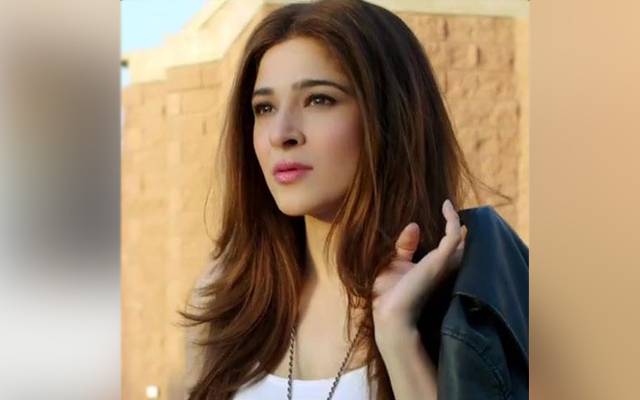 اداکارہ عائشہ عمر کی نازیباویڈیو لیک، سوشل میڈیا پر تہلکہ مچ گیا