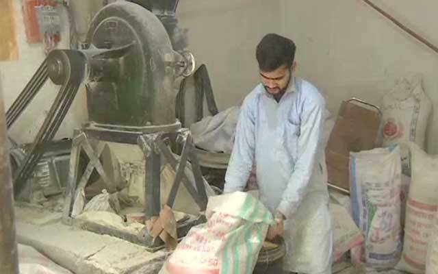 چکی مالکان نے آٹے کی قیمت میں کمی کردی